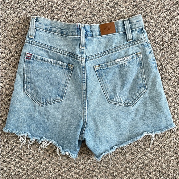 BDG High Rise Blue Denim Mom Shorts - Picture 3 of 4